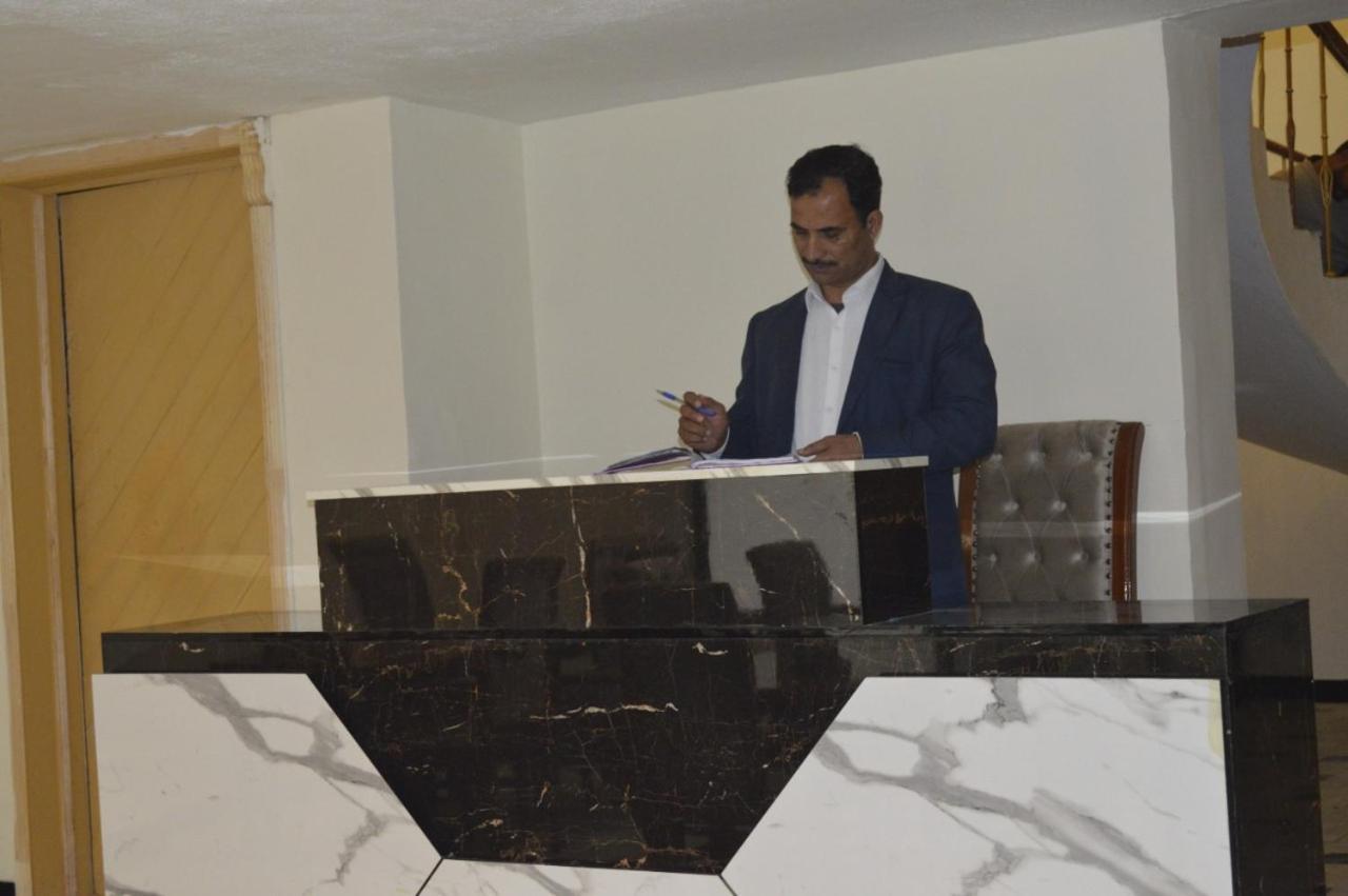 Rose Valet Guest House Islamabad Exteriör bild